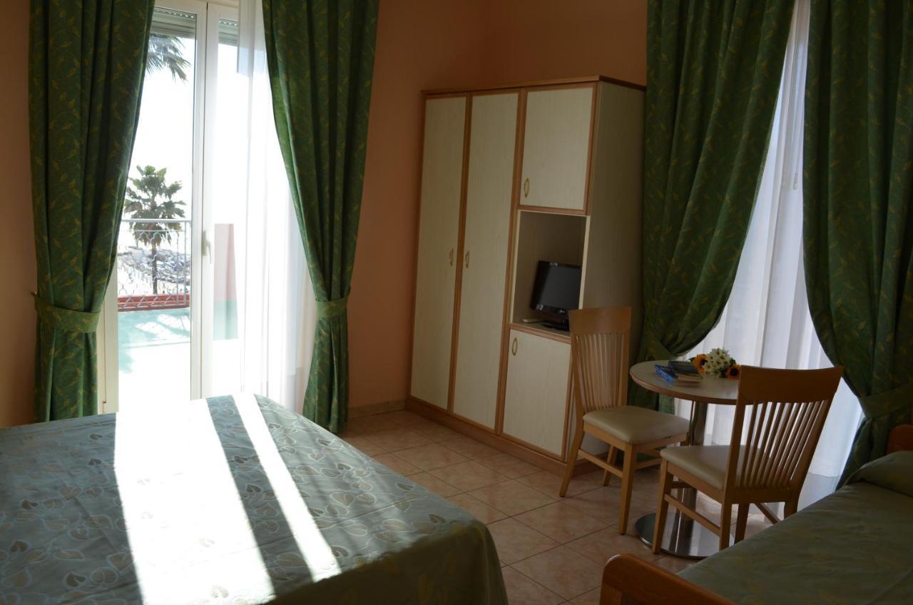 Hotel Moresco Andora Exterior photo